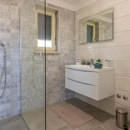 Sarah Nedescina, A Peaceful And Pet Friendly Close To The Sea Feriehus