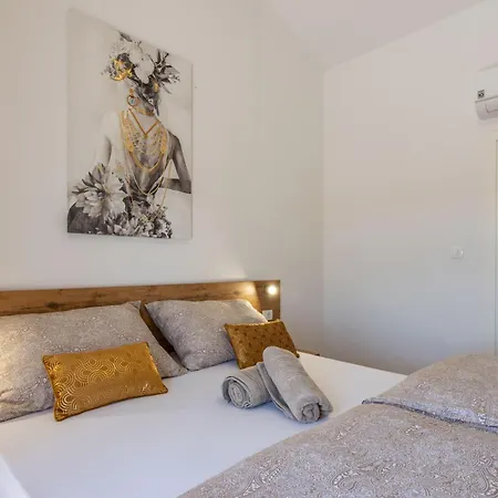Sarah Nedescina, A Peaceful And Pet Friendly Close To The Sea Feriehus Nedeščina