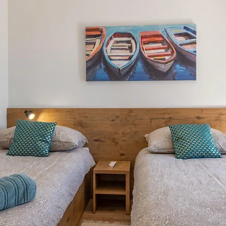 Feriehus Sarah Nedescina, A Peaceful And Pet Friendly Close To The Sea *